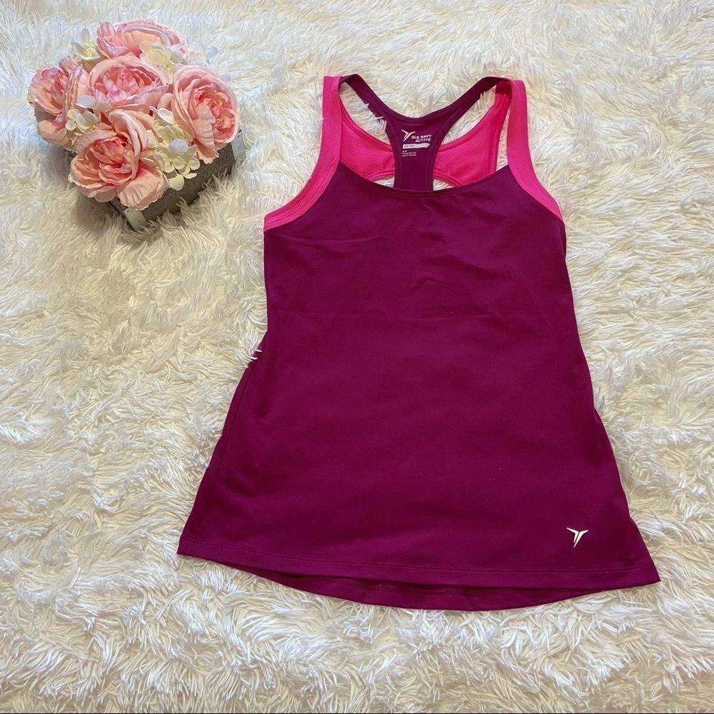 Old Navy women’s Active wear Go-Dry fitted workout tank top, size S / P